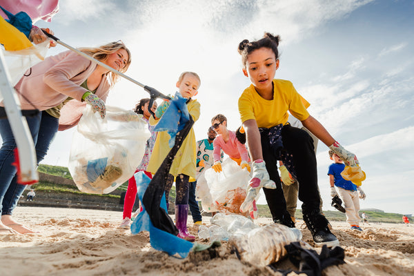 Spirit Animals Hosts Earth Day Beach Cleanup